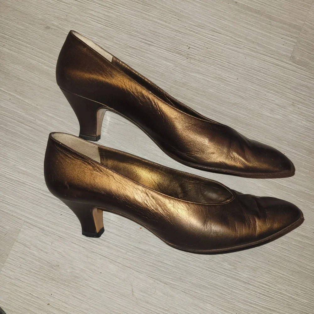 Bruno Magli Bronze Metallic copper Leather Pointed Toe Heels  6 designer‎ luxury